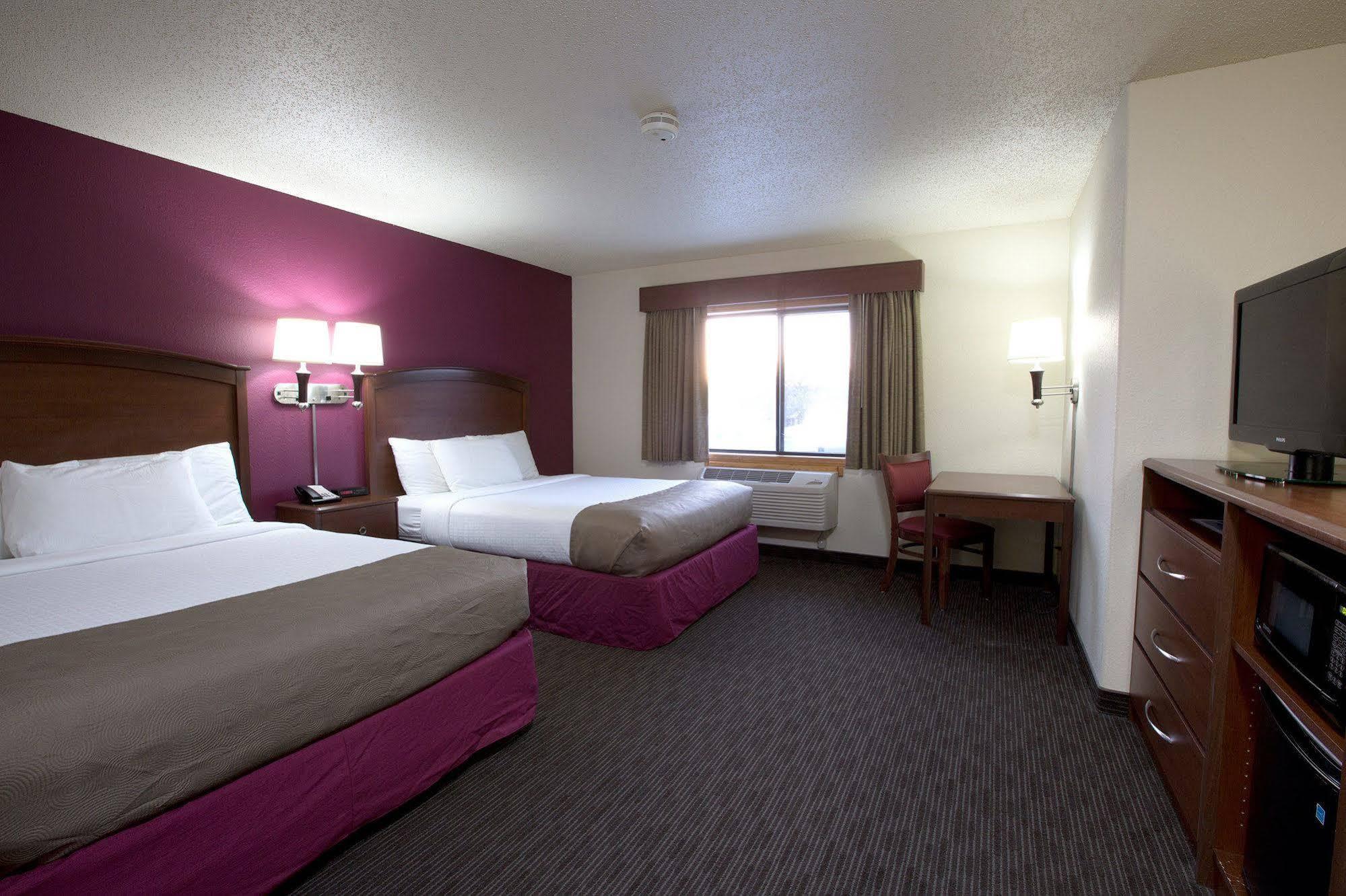 Americinn By Wyndham Osceola Extérieur photo