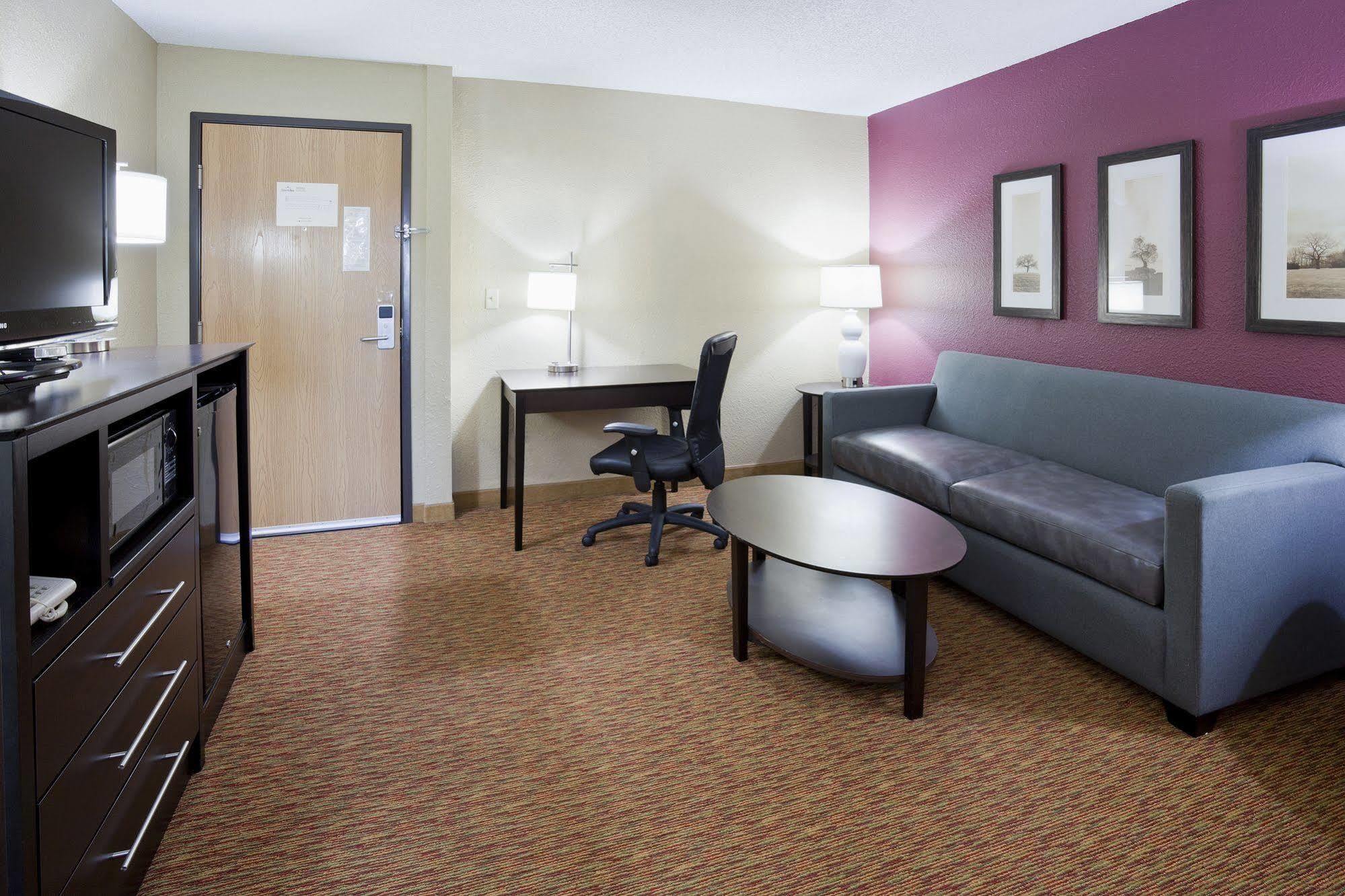 Americinn By Wyndham Osceola Extérieur photo
