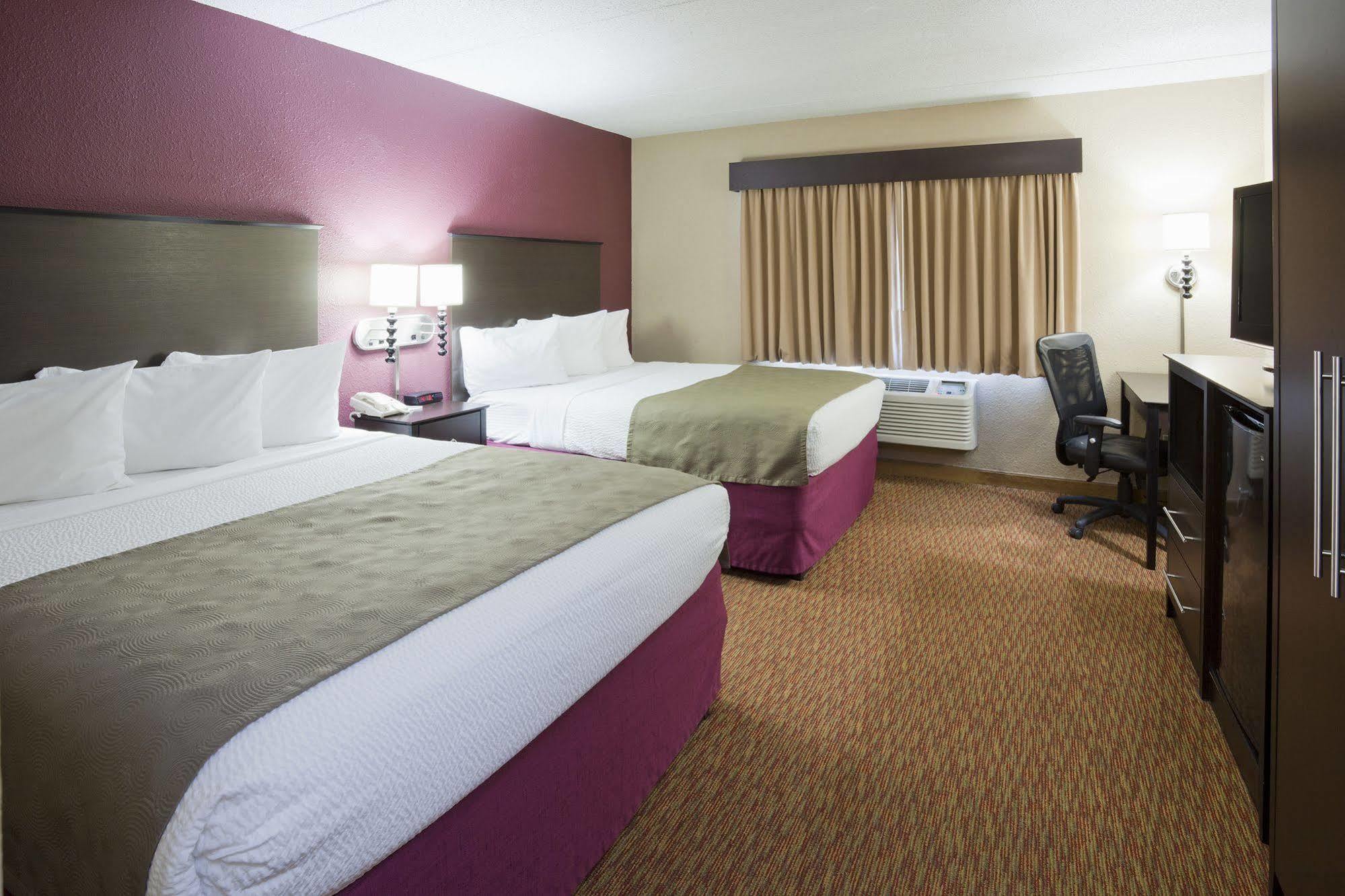 Americinn By Wyndham Osceola Extérieur photo
